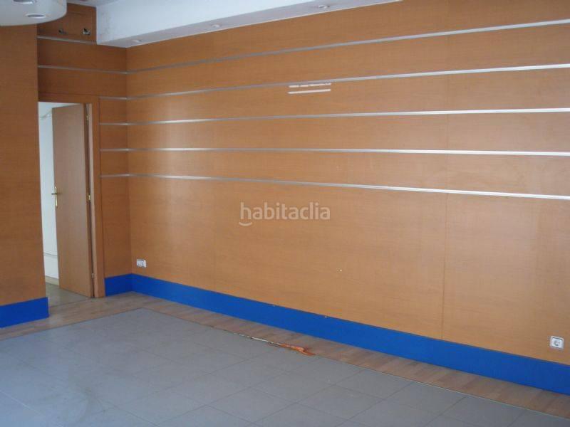 Foto bbbf1e74-1db7-4b66-b4de-e4c682ccdd0f. Lloguer local comercial a La Cogullada Terrassa