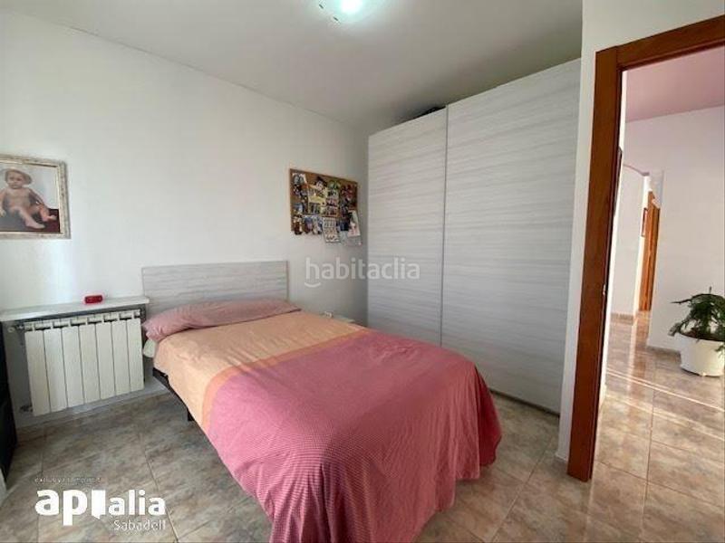 Foto c314d80e-0a5c-43af-8680-b3e493256fa1. Xalet amb calefacció aparcament piscina a Castellarnau Sabadell