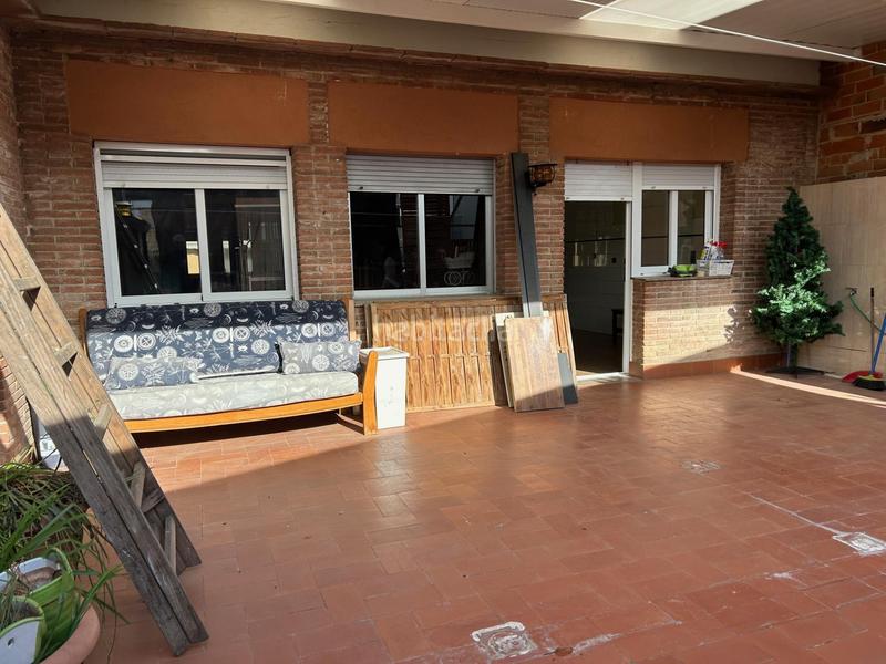 Foto ac363d7e-c656-4831-bf74-63fd498e6c3f. Edificio in Ca n'Oriac Sabadell