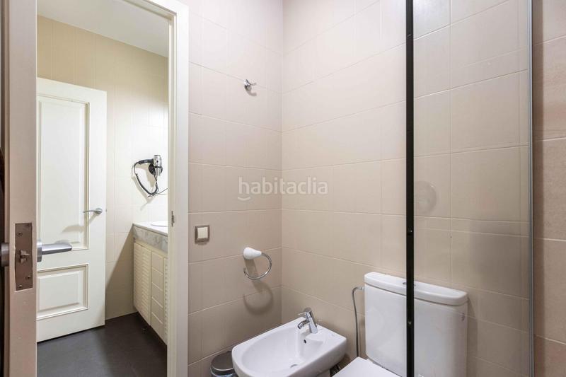 Foto 541a7824-b3a3-4908-86dd-f260565eb2cb. Casa amb calefacció aparcament a Centre Sabadell