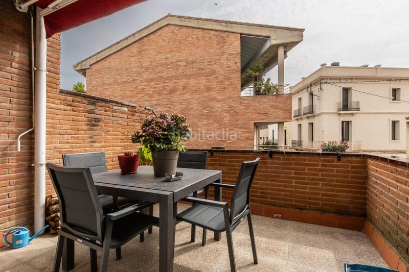 Foto ab1bff2e-b750-4b59-94a5-80e56aa450f9. Casa amb calefacció aparcament a Centre Sabadell