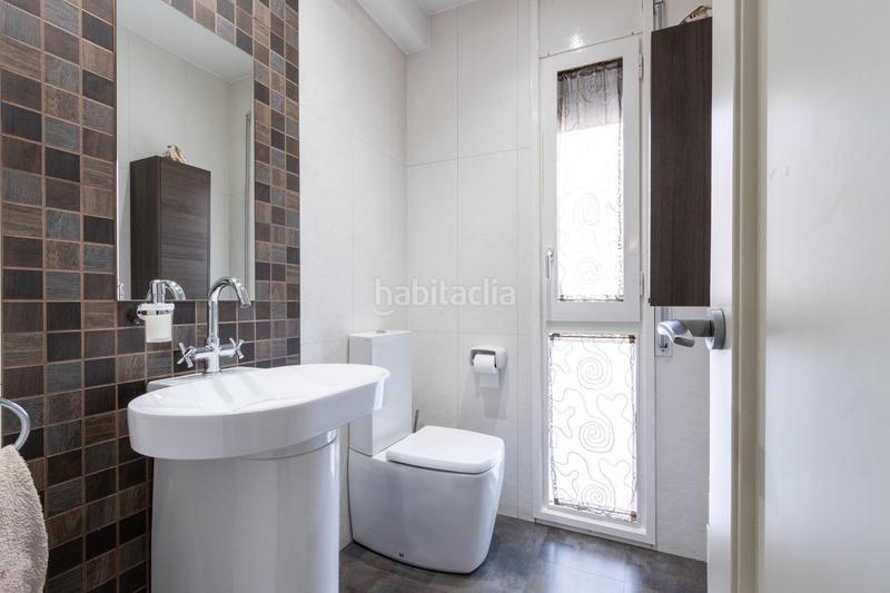 Foto d993893e-8529-45e1-abfe-0778e5936775. Casa amb calefacció aparcament a Centre Sabadell