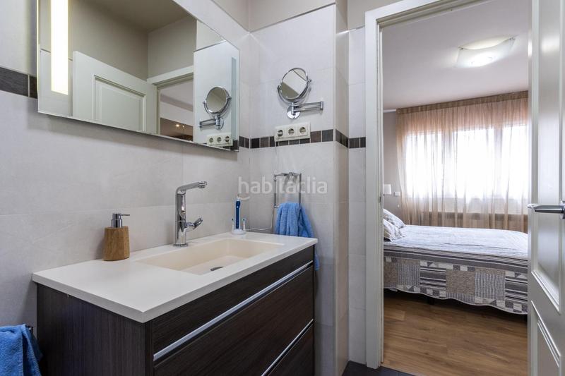 Foto e1d39bad-3702-4c06-9abe-cf32e026998d. Casa amb calefacció aparcament a Centre Sabadell