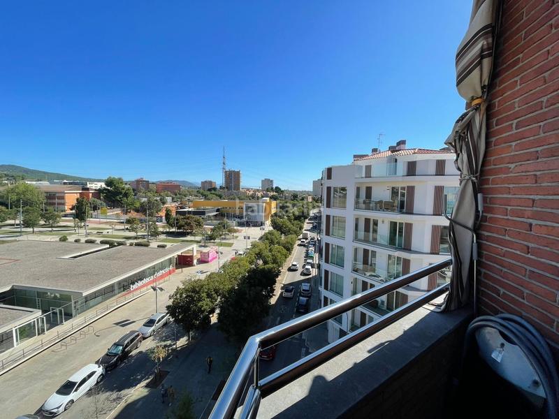 Foto ececb3d8-6ff5-4645-89d0-e9bdfee4c40d. Dúplex  amb i balcó en venda a en Sant Pere Nord Terrassa