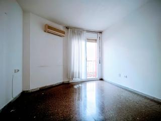 Appartement à Can Boada. Pis de 4 habitacions en venda a terrassa