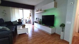 Etagenwohnung in Roc Blanc. Pis amb balcó, traster i garatge en venda a terrassa