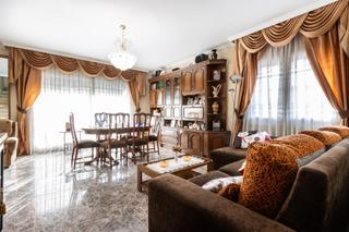 Casa a Can Rull. Casa adossada unifamiliar en venda a can rull