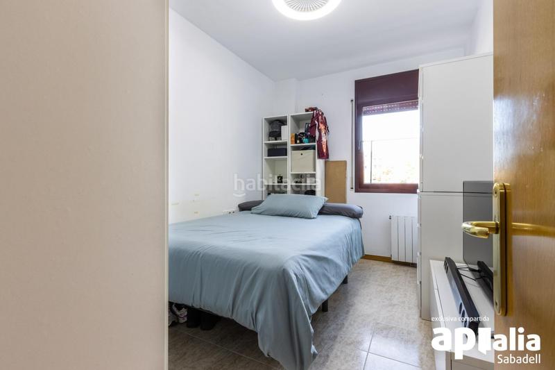 Foto fee4f1bc-a82c-4eed-b6b3-0f0deec78a12. Appartamento con riscaldamento parcheggio piscina in Sabadell