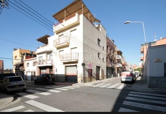 Foto c40a9660-de7d-4785-812a-9c9879b56172. Casa amb aparcament a Ca n'Oriac Sabadell