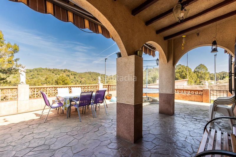Foto 4f6296eb-b367-4a62-806a-9290e740293a. Casa amb calefacció aparcament piscina a Castellbisbal