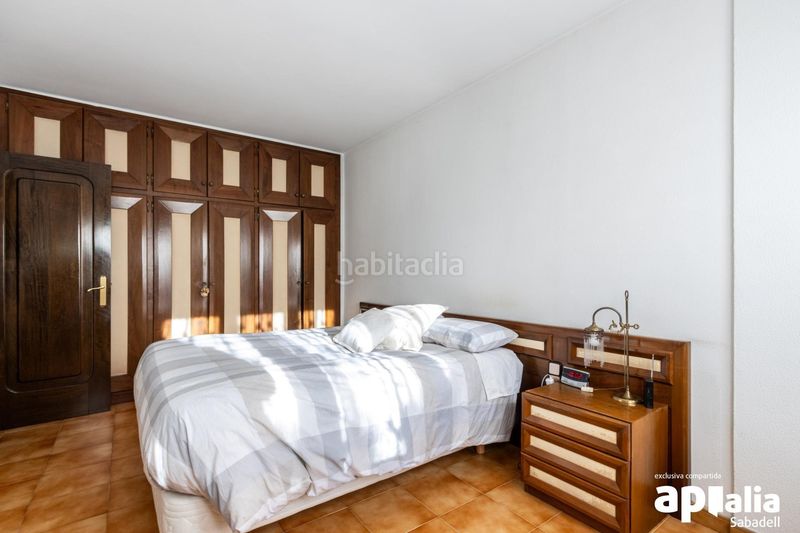 Foto 1bb7a067-16f6-4ec8-afef-8b5fd98742ec. Casa amb calefacció aparcament piscina a Airesol Castellar del Vallès