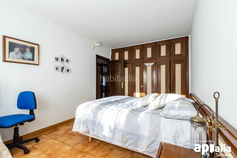 Foto 77649dd7-3b27-450d-aeca-1171c6506165. Casa amb calefacció aparcament piscina a Airesol Castellar del Vallès