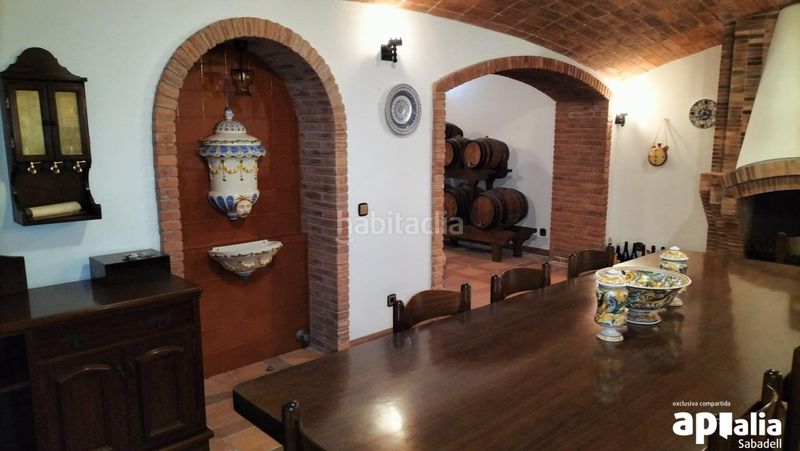 Foto 95331b01-b5ce-49d6-a082-095f56ea526d. Casa amb calefacció aparcament piscina a Airesol Castellar del Vallès