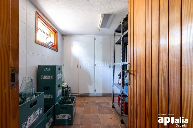 Foto b9779026-1311-4659-8b22-052a1bc03521. Casa amb calefacció aparcament piscina a Airesol Castellar del Vallès