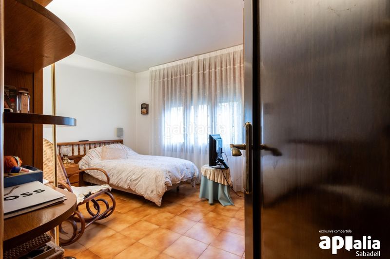 Foto d015c05d-c462-4a4f-b029-87b5a2b6ce16. Casa amb calefacció aparcament piscina a Airesol Castellar del Vallès