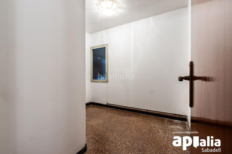 Foto a1c17647-a79a-4538-963c-f920e986e6c7. Pis amb calefacció a Centre Sabadell