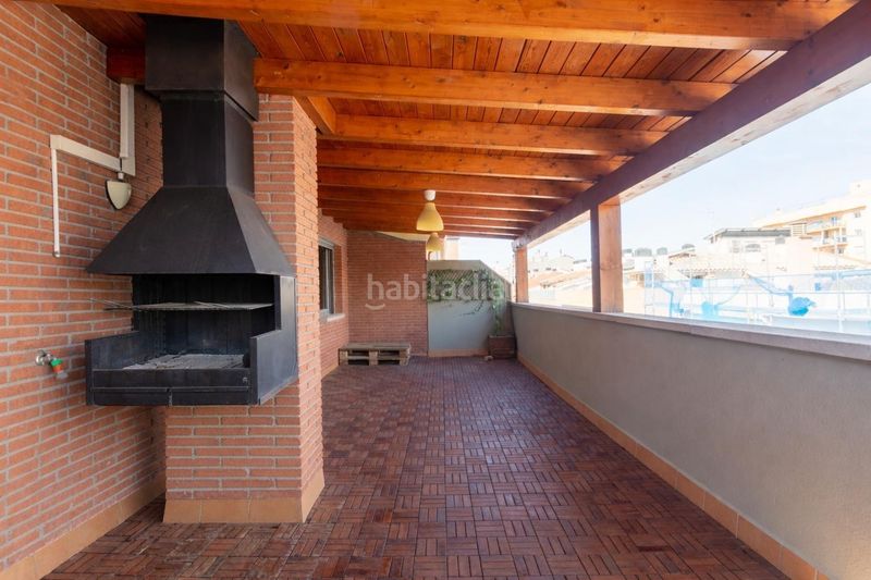 Foto 072b3d42-b249-425d-b0dc-d3189b525b59. Dúplex amb calefacció aparcament a San Pere Terrassa