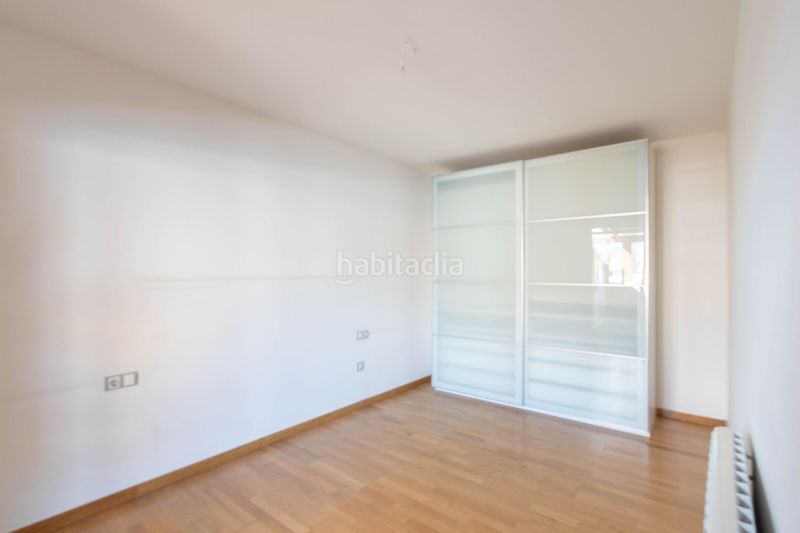 Foto 474f5a08-42a5-444c-8bb2-d7ed354d3503. Dúplex amb calefacció aparcament a San Pere Terrassa