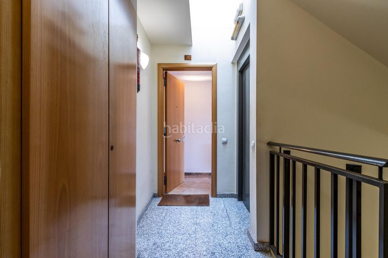 Foto af67332a-5837-4180-b358-e0da756c53d3. Àtic amb calefacció aparcament a Can Rull Sabadell