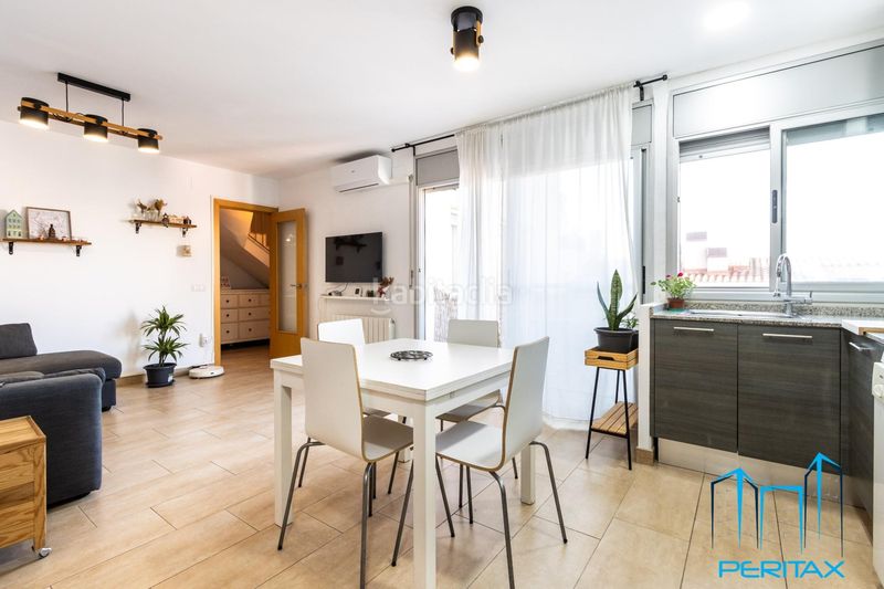 Foto 492f22bd-7d25-4605-aff7-a52d967b5b9c. Penthouse with heating parking in Covadonga Sabadell