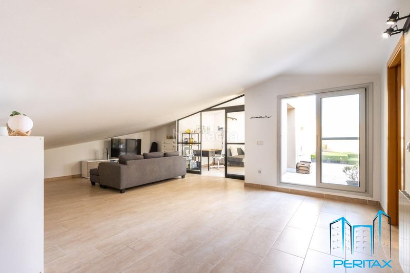 Foto 64bfae33-e3a2-4403-b72a-1aaf2c116c95. Penthouse with heating parking in Covadonga Sabadell