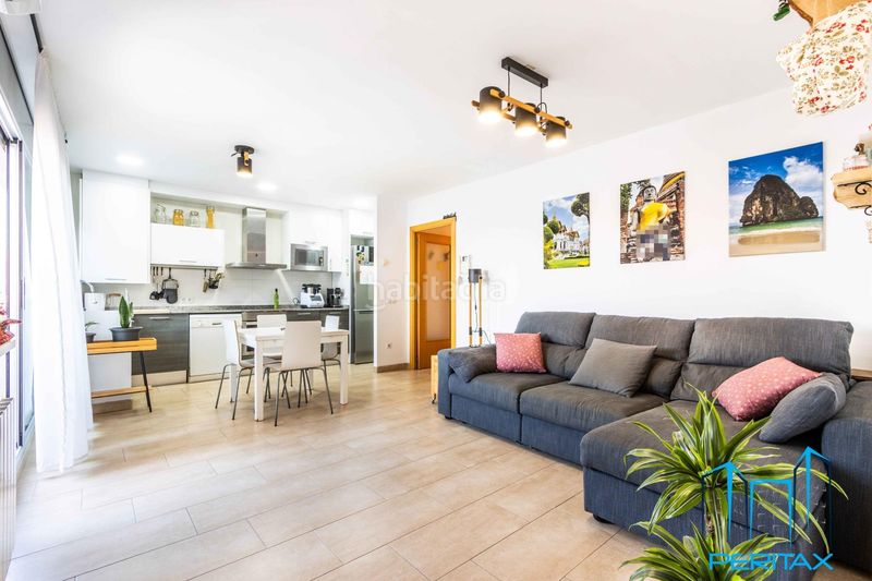 Foto 686cce14-ffcc-450c-92ed-b018d8a1f6a2. Penthouse with heating parking in Covadonga Sabadell