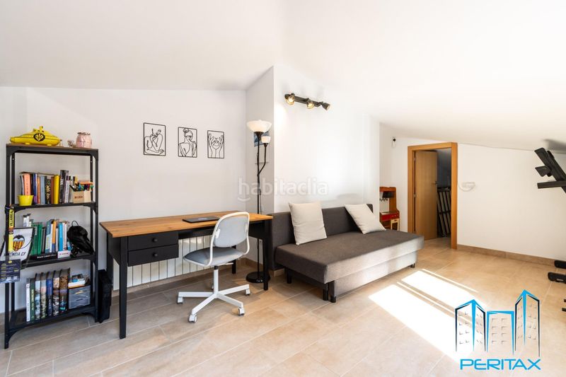 Foto 75d4bb73-65e2-482d-804f-f9474dbe8c7c. Penthouse with heating parking in Covadonga Sabadell