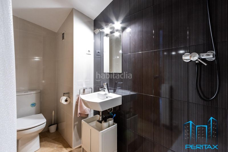 Foto 871d37eb-dd72-40a8-acf8-17bc8281d57f. Penthouse with heating parking in Covadonga Sabadell