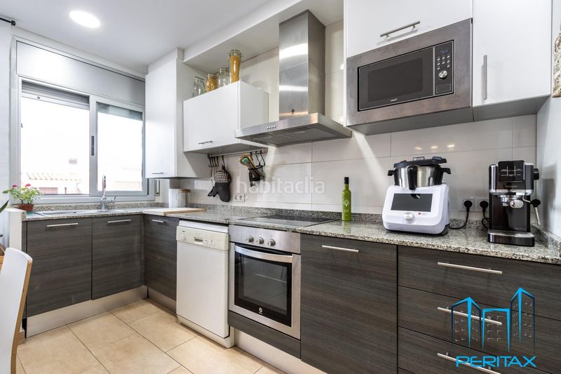 Foto cb95c341-d518-4ab3-8adf-8640f9c5aba6. Penthouse with heating parking in Covadonga Sabadell