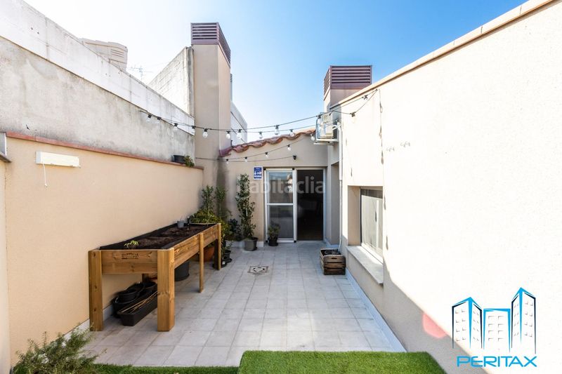 Foto e76e5dda-54c5-48d1-9b5c-e915b762f16e. Penthouse with heating parking in Covadonga Sabadell