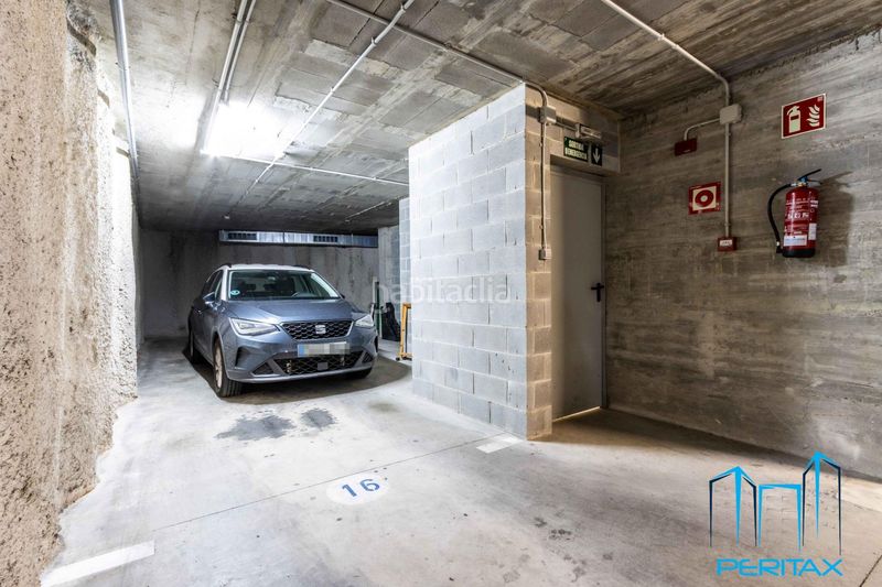 Foto f6eeebd0-55bc-44af-8b69-69b66bfce61f. Penthouse with heating parking in Covadonga Sabadell