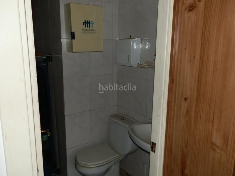 Foto e22e9640-f9b9-4233-af8d-a86cd9f6cc75. Alquiler local comercial con tres escaparates, zona centrica. en Terrassa