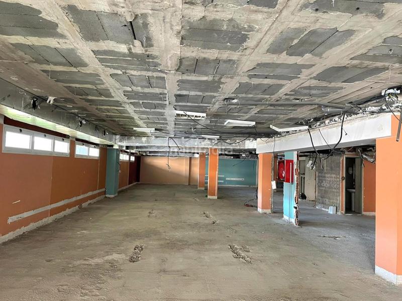 Foto d9d4fbc1-1b60-4577-b3a4-66b2d9240277. Alquiler local comercial en El Coll Sant Cugat del Vallès