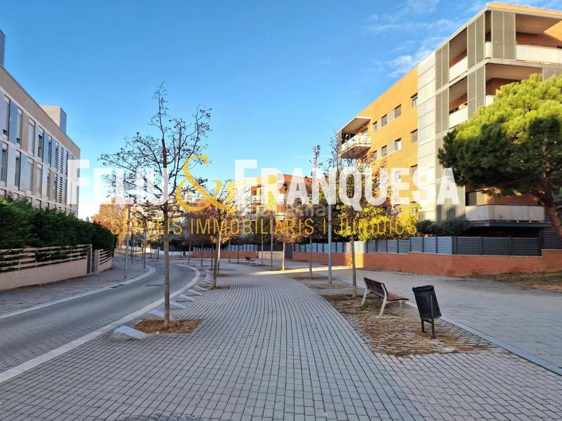 Foto f8b8d8e5-def0-40bc-a92a-ade164b65ae5. Posto auto in Turó de Can Mates Sant Cugat del Vallès