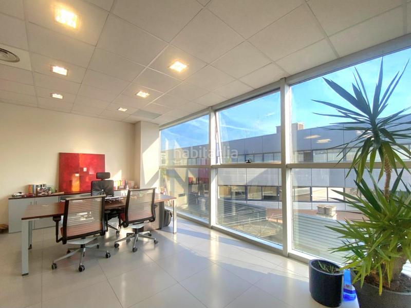 Foto a639332d-a837-47e5-bc5f-440a8e664a85. Rent office space with heating in Roquetes-Can Magí Sant Cugat del Vallès