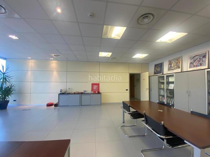 Foto b0dfb224-8e42-4bd8-bc7e-65fb8d9f65bb. Rent office space with heating in Roquetes-Can Magí Sant Cugat del Vallès