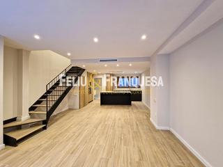 Casa adossada a Centre. Fantastica casa adosada reformada integramente de 3hab al centro