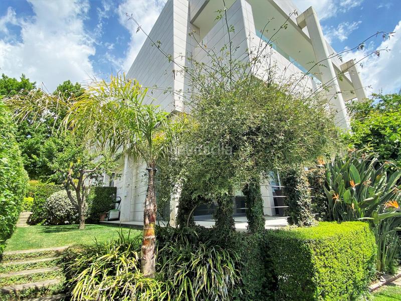 Foto 09443db1-5c33-4bca-a909-0d0c48a7b9ac. Casa amb calefacció aparcament piscina a Turó de Can Mates Sant Cugat del Vallès