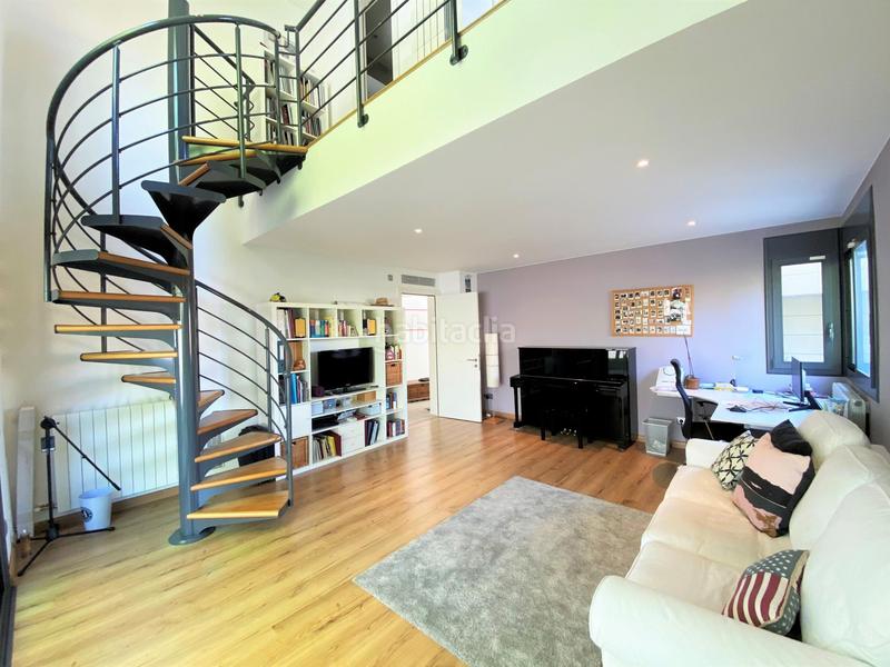 Foto 404defc3-3bb1-4574-8281-66e51c184e75. Casa amb calefacció aparcament piscina a Turó de Can Mates Sant Cugat del Vallès