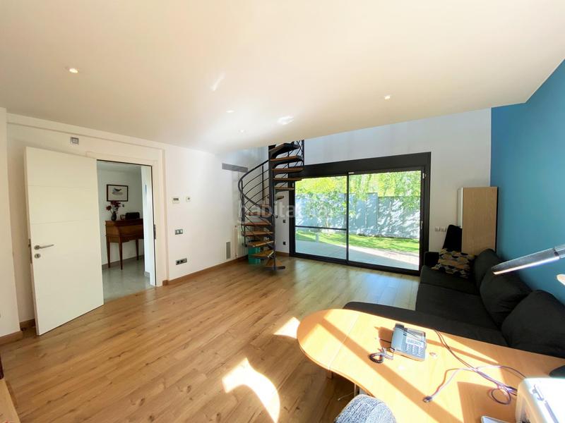 Foto 83b8ef8e-e5c5-4dbb-b430-43570c5fa403. Casa amb calefacció aparcament piscina a Turó de Can Mates Sant Cugat del Vallès