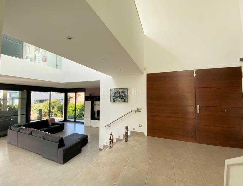 Foto 8efdec20-1417-469b-87b5-8c4b6f32d43f. Casa amb calefacció aparcament piscina a Turó de Can Mates Sant Cugat del Vallès