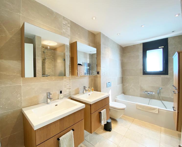 Foto 9e6872fd-a6b0-4f58-8601-a7e1ba55e96a. Casa amb calefacció aparcament piscina a Turó de Can Mates Sant Cugat del Vallès