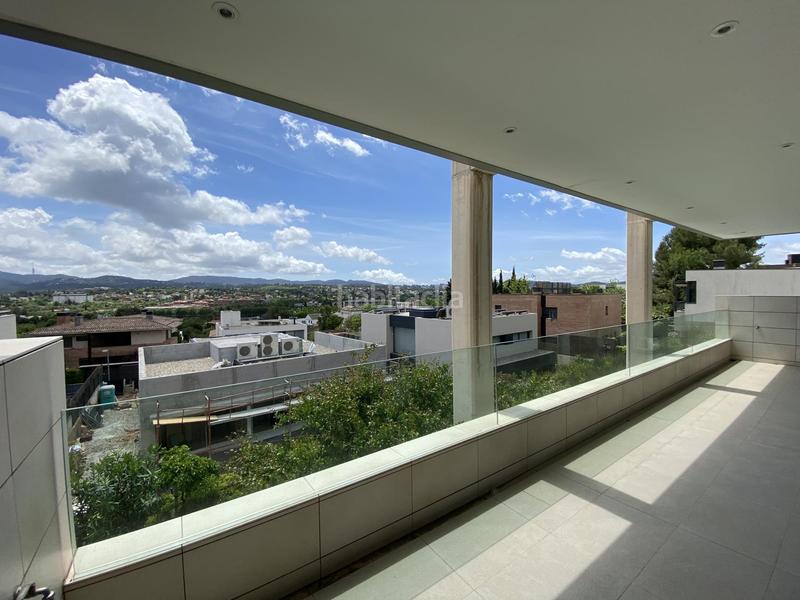 Foto 9f9d74e3-d9c7-48e7-a773-78927df949ca. Casa amb calefacció aparcament piscina a Turó de Can Mates Sant Cugat del Vallès