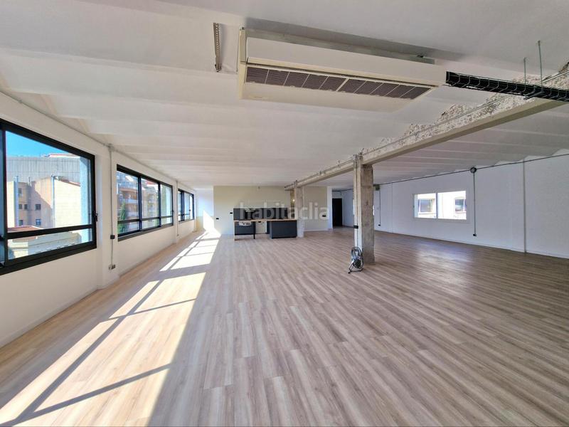 Foto 6daa5c8f-b035-4563-8e10-e544d3c1fc95. Office space with heating in El Coll Sant Cugat del Vallès