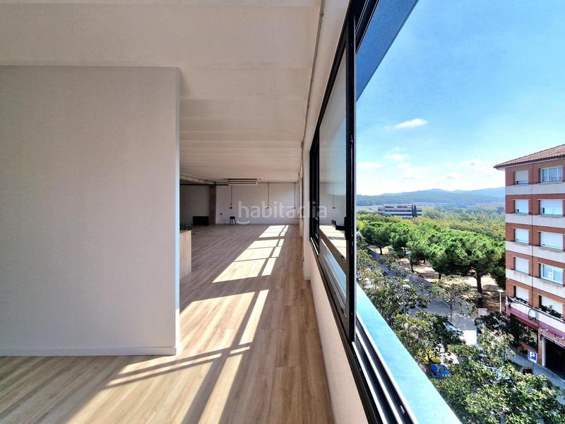 Foto 740b0db5-ea0e-451a-950b-1d249e585192. Office space with heating in El Coll Sant Cugat del Vallès