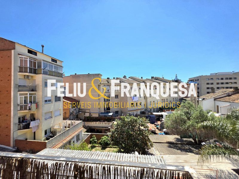 Foto fe9f46d5-3410-4b31-96cc-056a50eceffb. Àtic amb calefacció a Centre - Estació Sant Cugat del Vallès