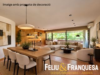 Àtic  De josep vidal i granés. Ático luminoso de 3 habitaciones dobles al parc central