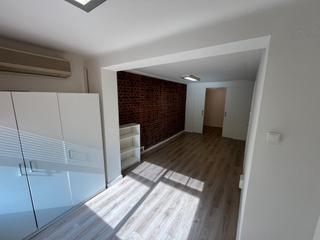 Apartament a Gran via de les corts catalanes 628. Estudio - apartamento gran via 628