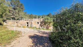Terreny residencial a Sant Josep. Parcela rústica con licencia solicitada para reformar casa payes