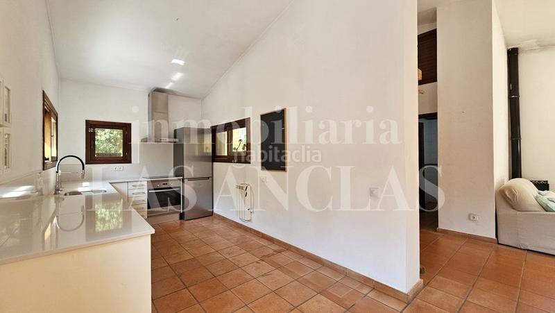 Foto 497fefcf-e619-4f1d-a7ef-e99324e7f4f1. Casa amb piscina a Santa Eulària des riu Santa Eulària